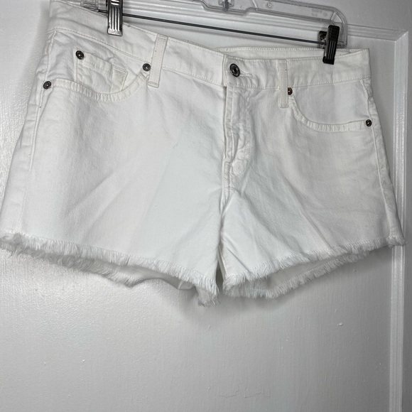 7 OF ALL MANKIND Broken Twill Cut Off White Denim Women's Shorts - Picture 3 of 10